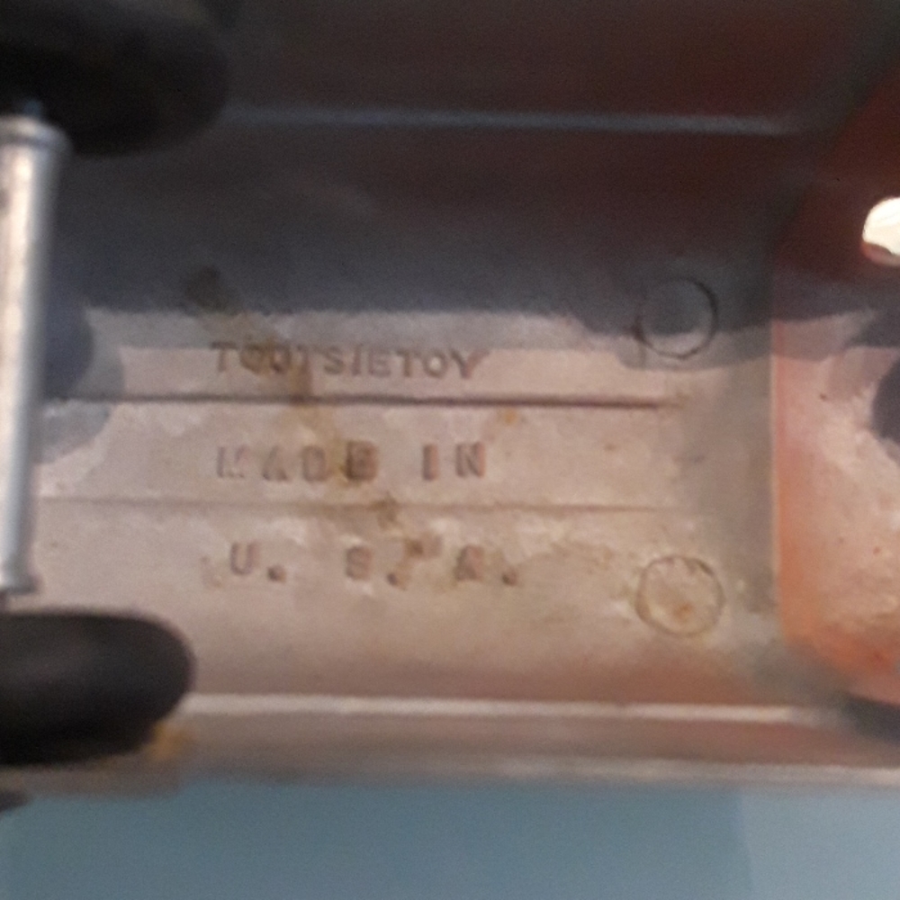 Toy - Picture 2 of 6
